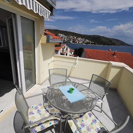 Apartments Vito Trogir Exterior photo