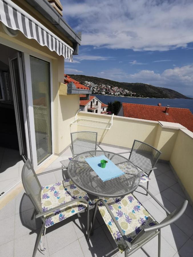 Apartments Vito Trogir Exterior photo