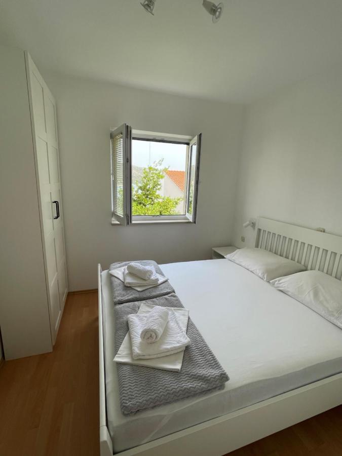 Apartments Vito Trogir Exterior photo