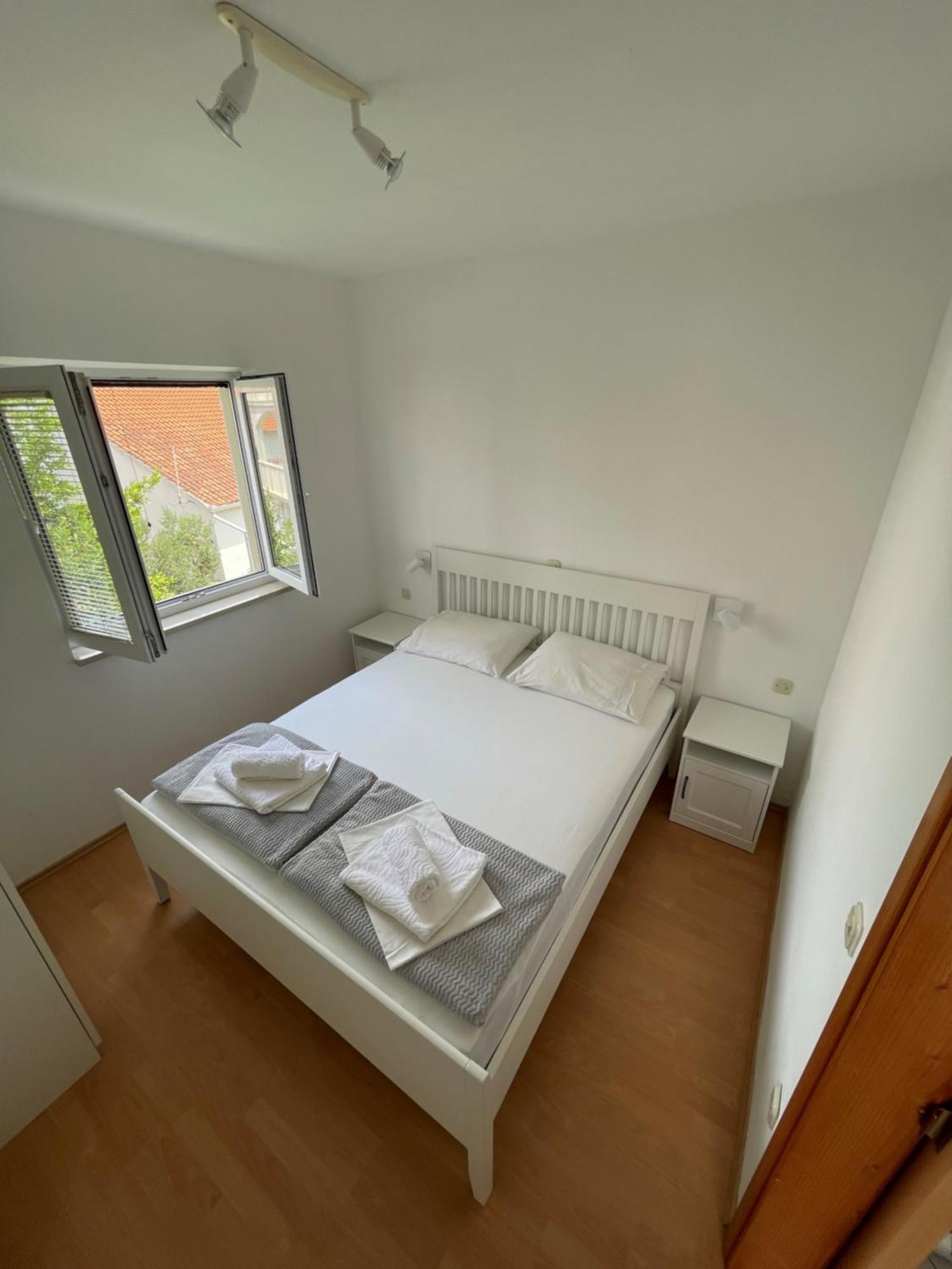 Apartments Vito Trogir Room photo