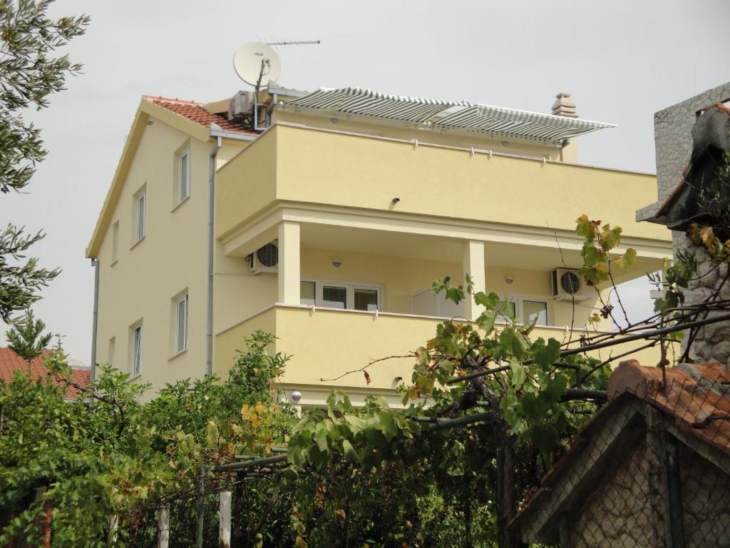 Apartments Vito Trogir Exterior photo